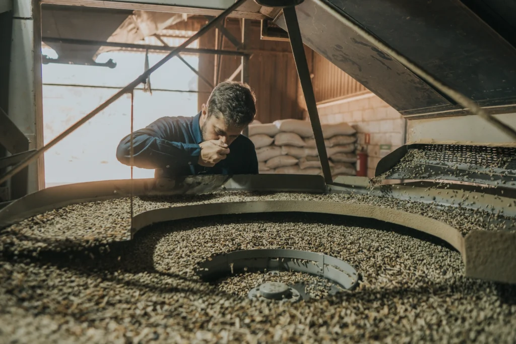 Técnico Nucoffee em fazenda de café  no interior de Minas 