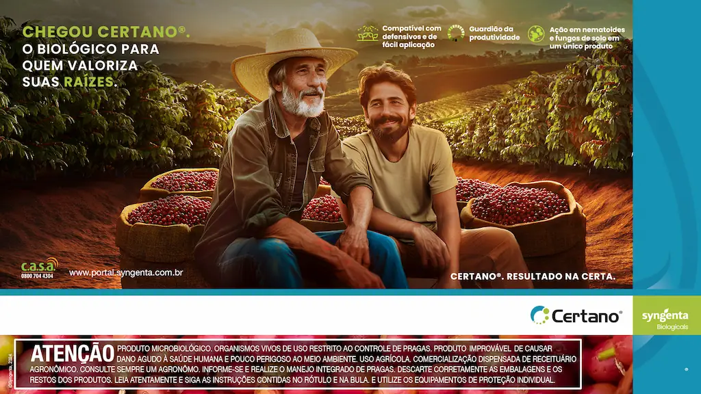 Banner do biológico para café CERTANO, com ação bionematicida, biofungicida e promotora de crescimento. O benner destaque pai e filho em frente a lavoura com grãos de café colhidos em saco, destacando as assinaturas de CERTANO "CHegou CERTANO. O biológico para quem valoriza suas raízes" e "CERTANO. Resultado na certa." e os benefícios de CERTANO "Compatível com defensivos e de fácil aplicação, guardião da produtividade, ação em nematoides e fungos de solo em um único produto."